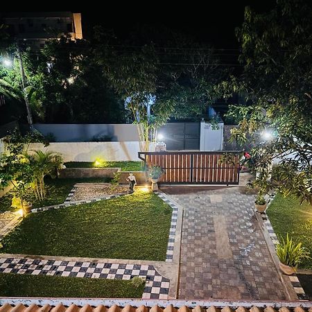 Akash Villa Talaramba Extérieur photo