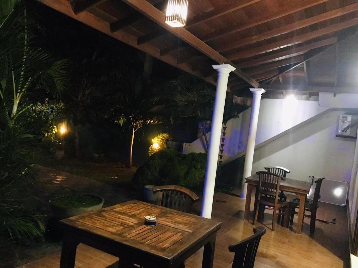 Akash Villa Talaramba Extérieur photo