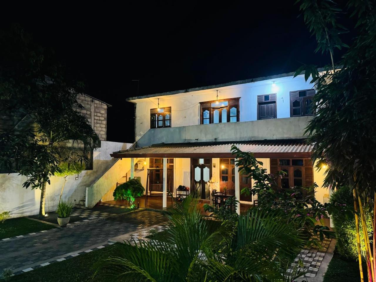 Akash Villa Talaramba Extérieur photo